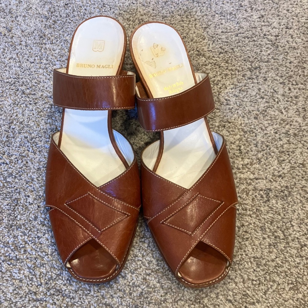 Bruno Magli Brown Leather Peep Toe Block Heel Slide Sandals Made in Italy 8.5 AA
